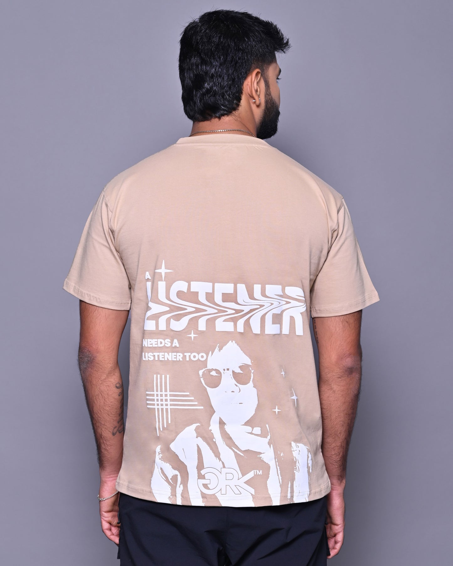 LISTENER Oversized T-Shirt